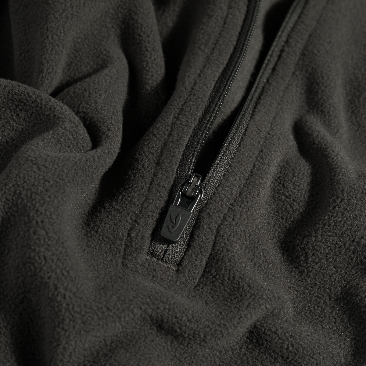 Auro Women's Fleece Zip Top in Black Olive
