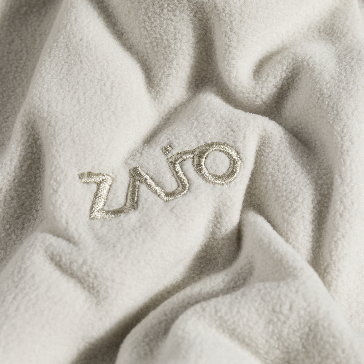 Auro Women's Fleece Zip Top in Light Beige