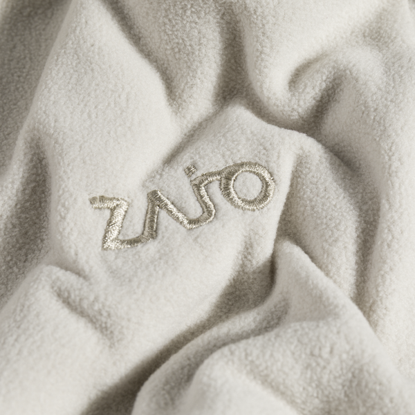 Auro Women's Fleece Zip Top in Light Beige