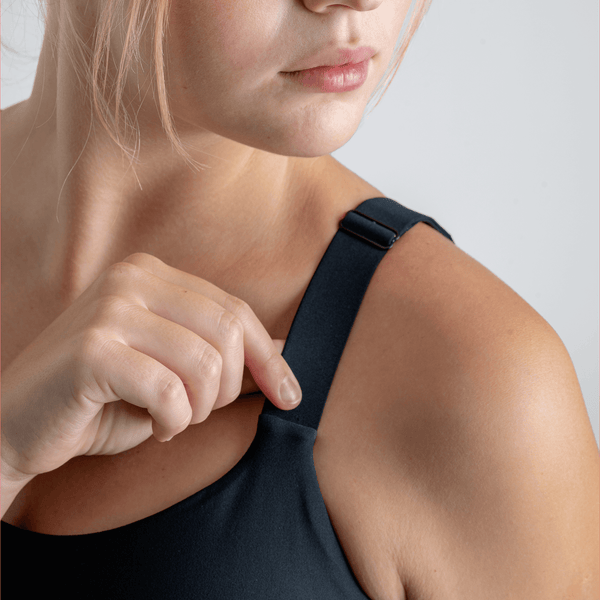 Fiera Women's Sports Bra in Black